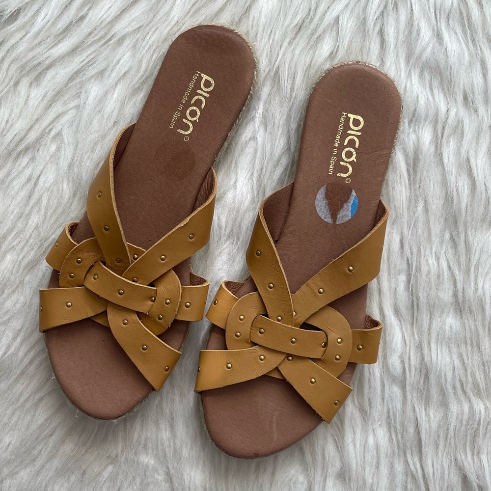 Picon yellow Leather Espidrille flat slide on Sandals size 7.5